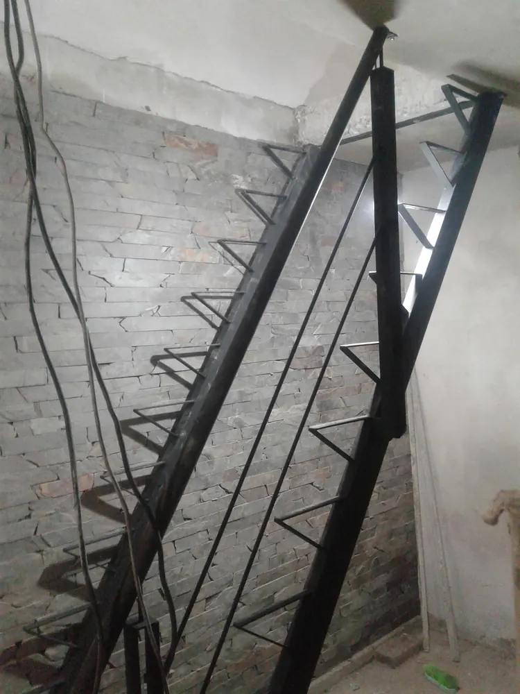 Escalera de hierro a medida, Rosario – HARCANDO – foto 4