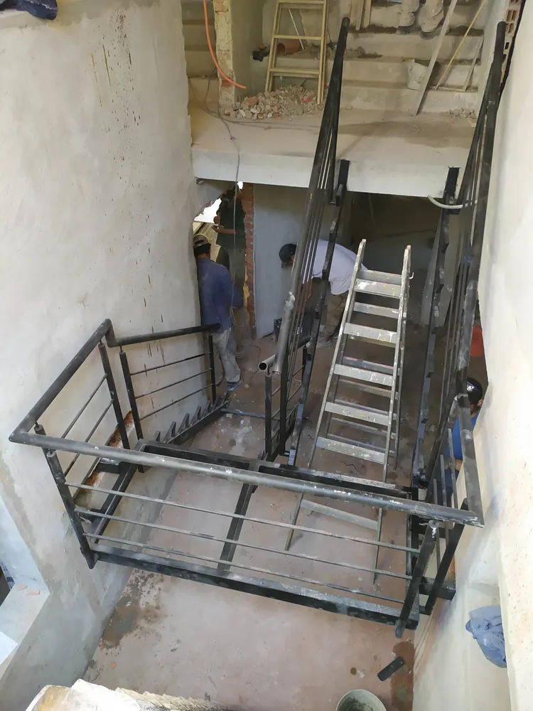 Escalera de hierro a medida, Rosario – HARCANDO – foto 9
