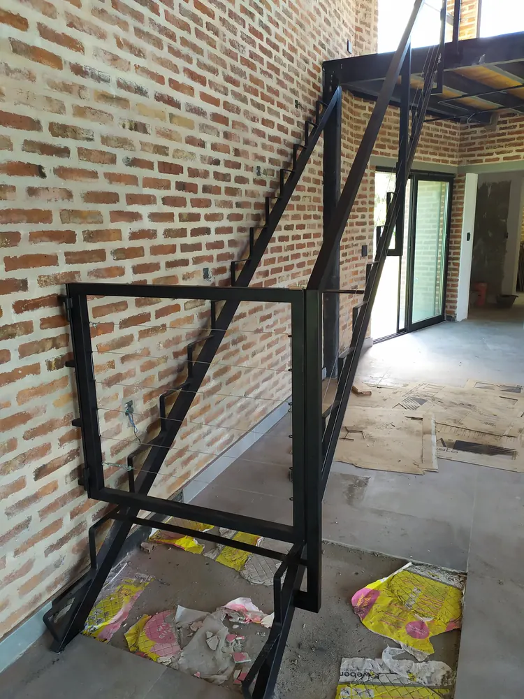 Escalera de hierro a medida, Rosario – HARCANDO – foto 11