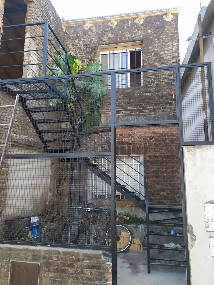 Escalera de hierro a medida, Rosario – HARCANDO – foto 14