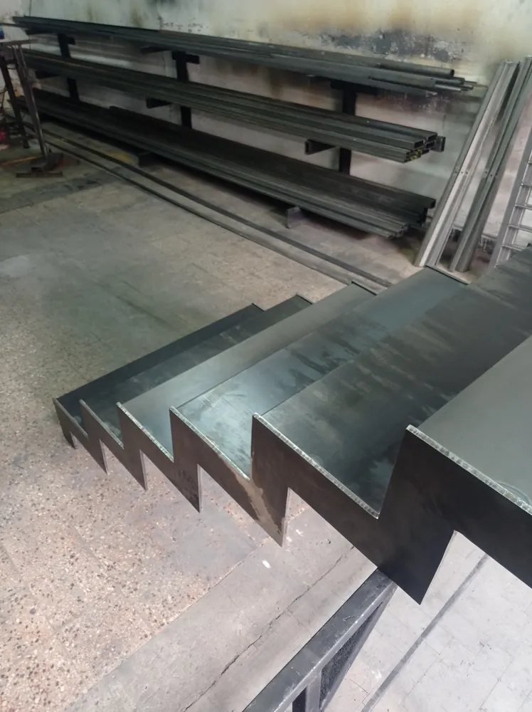 Escalera de hierro a medida, Rosario – HARCANDO – foto 23